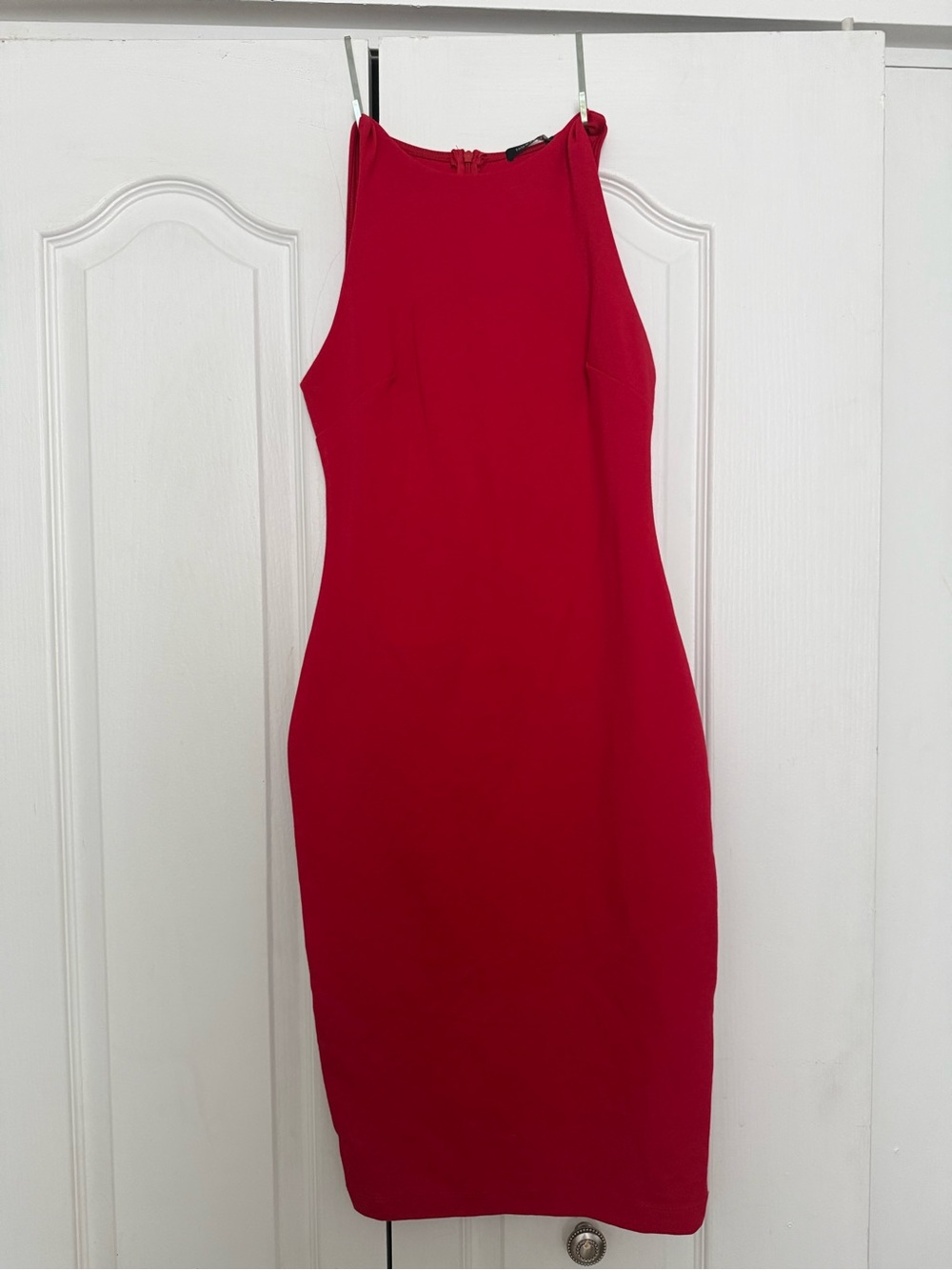Classic Red Sleeveless Bodycon Dress